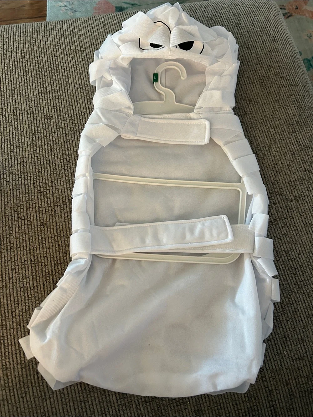 Dog White Mummy Halloween Costume by thrills & chills size LARGE corgi frenchie